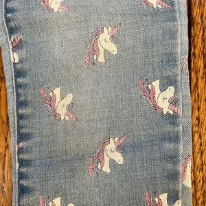 EUC Osh Kosh girls jeans with unicorn print